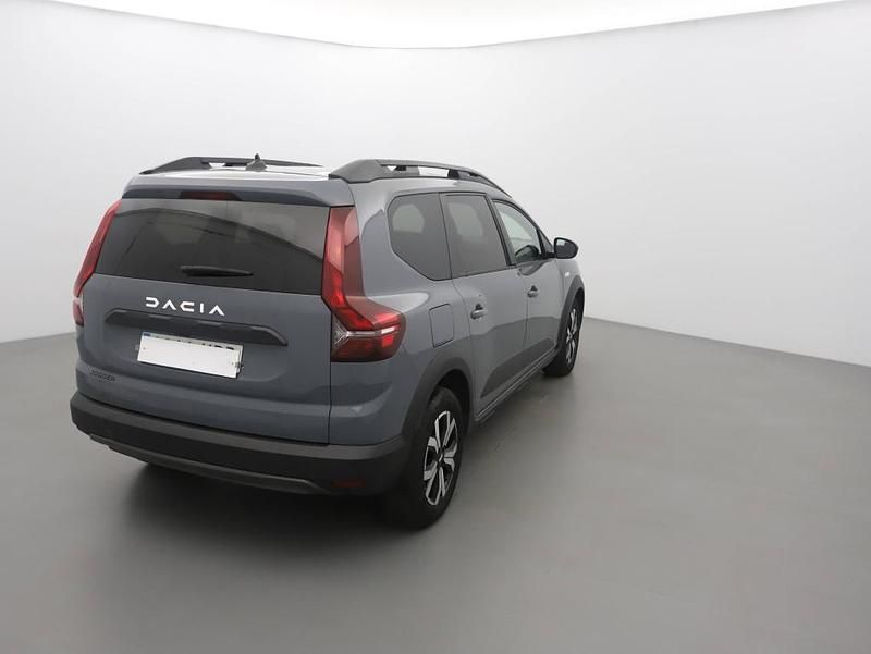 Gebraucht Dacia Jogger Expression 111 PS (81 kW) 2024 Gris urban Van / Kleinbus
