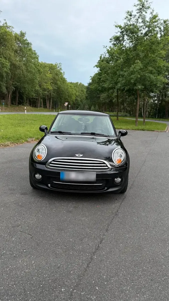 Gebraucht Mini Cooper D 112 PS (82 kW) 2011 Schwarz Kleinwagen