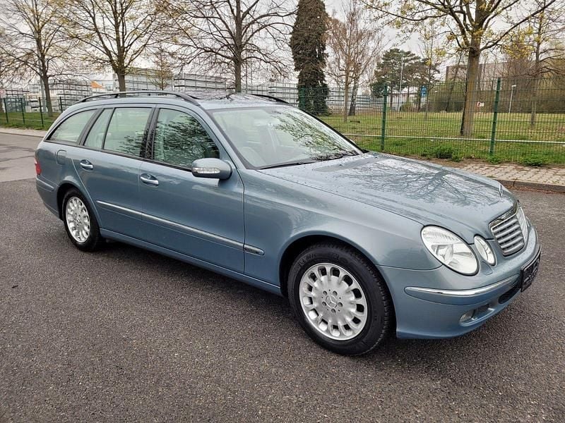 Gebraucht Mercedes E280 190 PS (139 kW) 2006 Grau Kombi