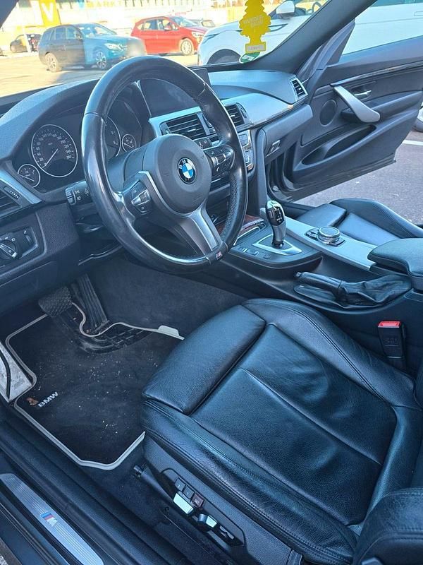 Gebraucht BMW 330 Sport Line 258 PS (189 kW) 2017 Limousine
