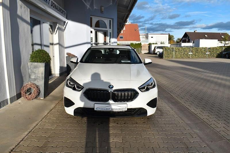 Gebraucht BMW 218 Advantage 136 PS (100 kW) 2024 Weiß Coupé