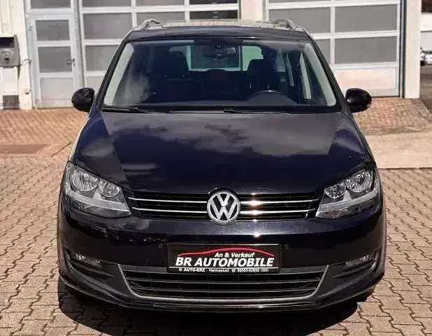 Gebraucht VW Sharan Style 140 PS (102 kW) 2011 Deep black perleffekt Van / Kleinbus