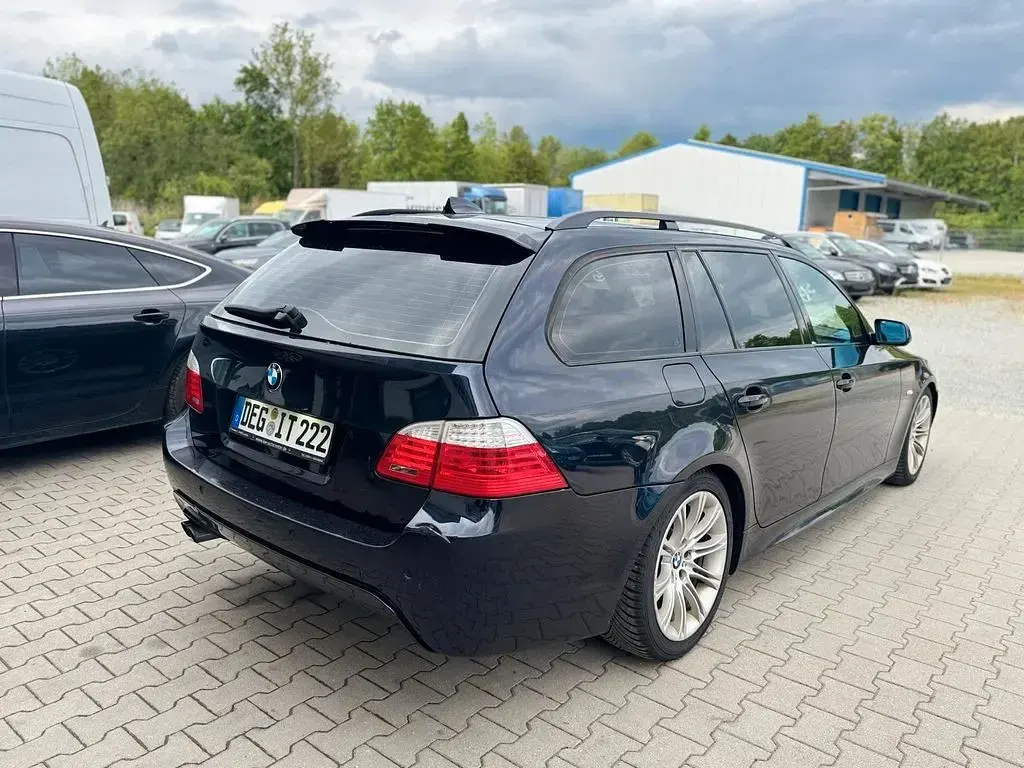 Gebraucht BMW 525 M Sport 197 PS (144 kW) 2008 Schwarz Kombi