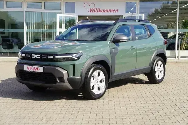 Neu Dacia Duster Expression 140 PS (102 kW) 2026 Grün SUV