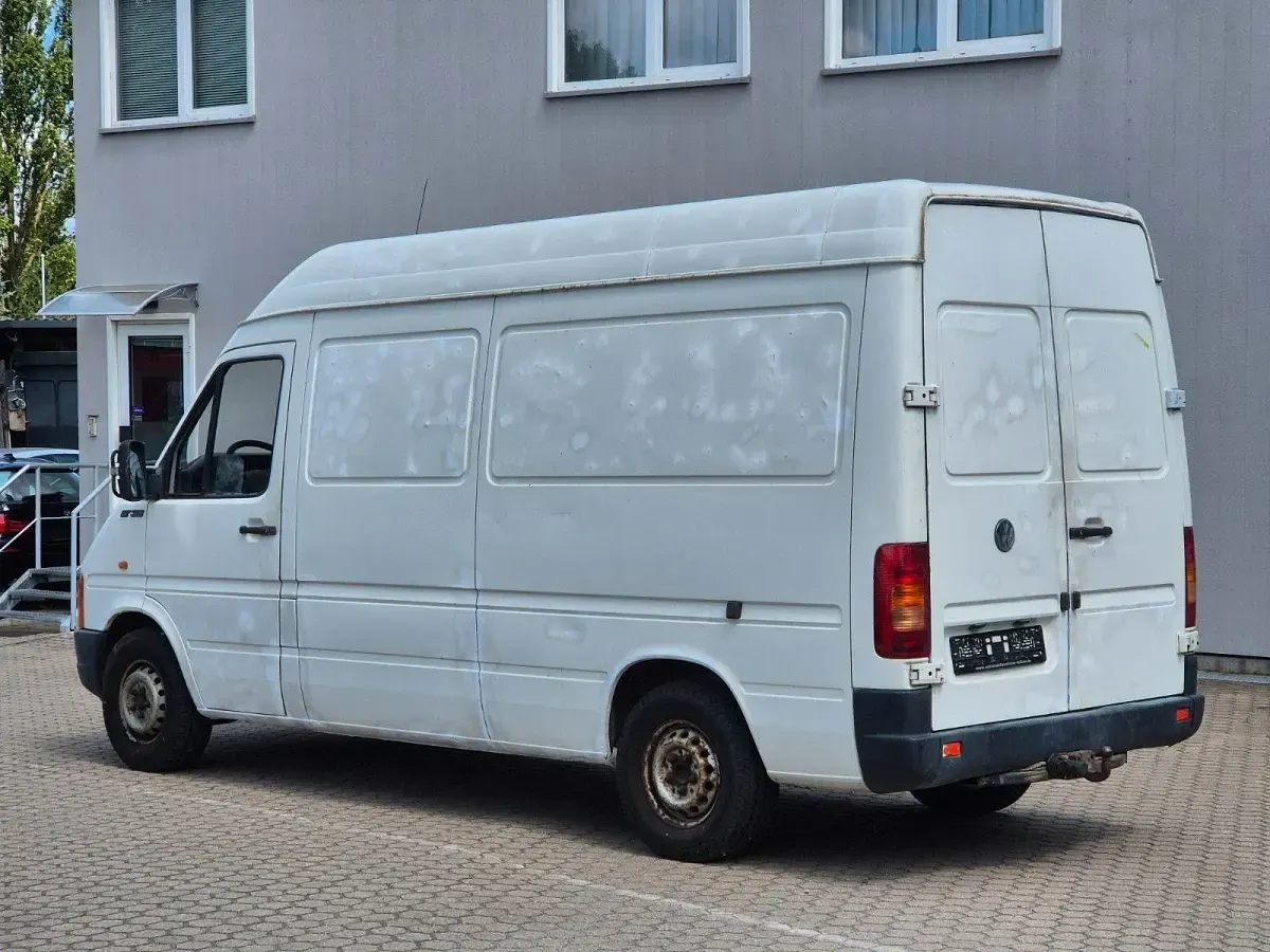 Gebraucht VW LT 109 PS (80 kW) 1999 Weiß Limousine