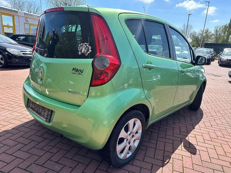 Gebraucht Opel Agila Edition 68 PS (50 kW) 2010 Grün Kleinwagen