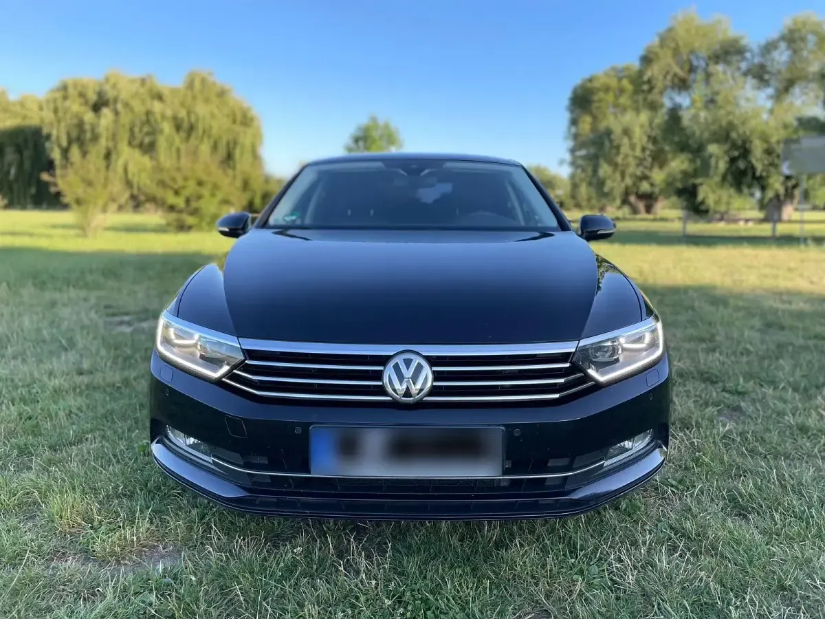 Gebraucht VW Passat Comfortline 179 PS (131 kW) 2016 Schwarz Limousine
