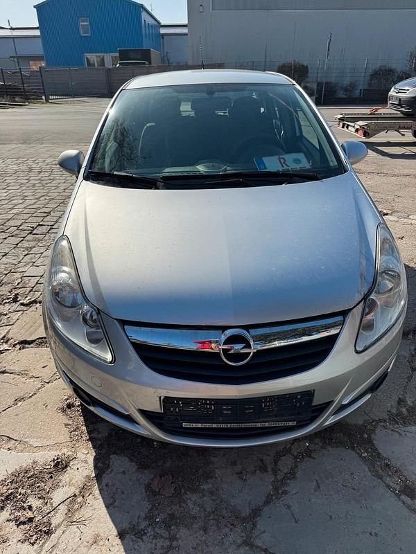 Gebraucht Opel Corsa 80 PS (58 kW) 2007 Silber Kleinwagen
