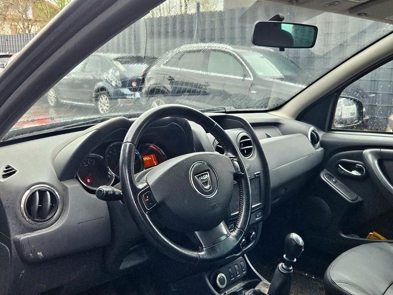 Gebraucht Dacia Duster Prestige 125 PS (91 kW) 2016 Schwarz SUV