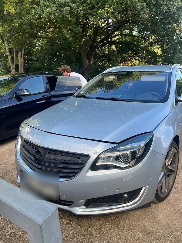 Gebraucht Opel Insignia 163 PS (119 kW) 2014 Silber Kombi