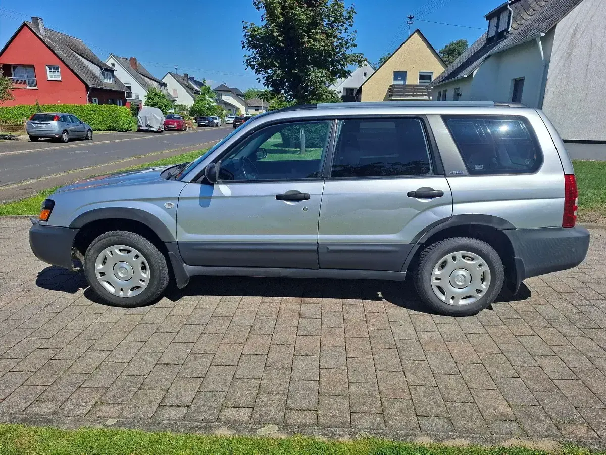 Brugt Subaru Forester Active 125 HK (91 kW) 2002 Grå SUV