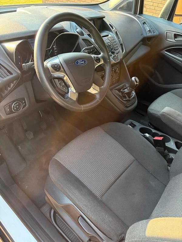 Second-hand Ford Transit Connect 95 CP (69 kW) 2015 Alb Monovolum