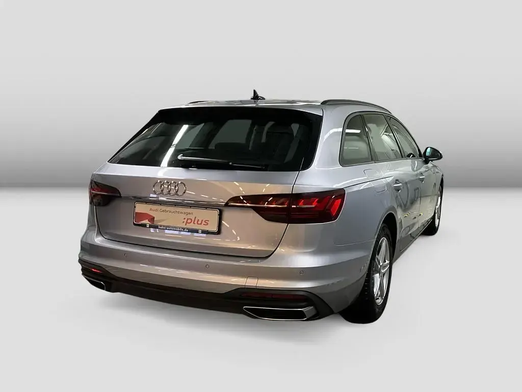 Gebraucht Audi A4 136 PS (100 kW) 2023 Florettsilber metallic Kombi