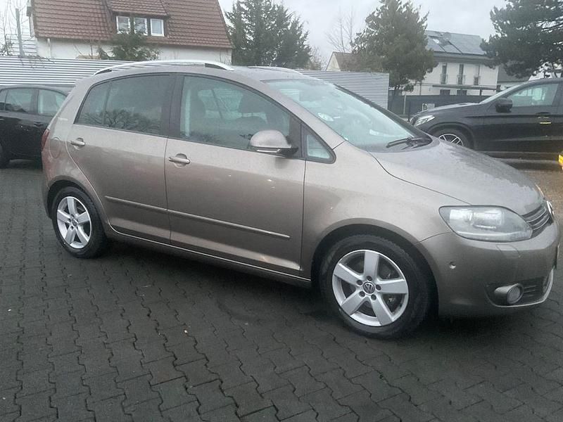 Gebraucht VW Golf Plus Cross Match 105 PS (77 kW) 2012 Grau Van / Kleinbus