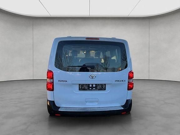 Gebraucht Toyota Proace Verso Comfort 144 PS (105 kW) 2022 Ice white Kombi