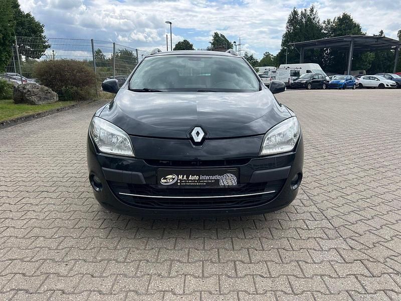 Schwarz Gebraucht 2011 Renault Mégane GrandTour Bose Edition Kombi | 2.490 € (Superpreis) - Bild 1/4