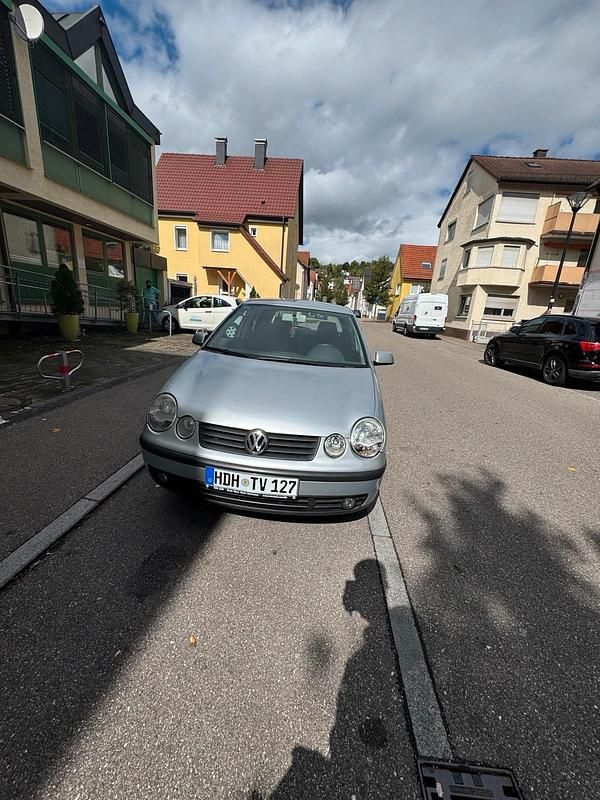 Andere farben Gebraucht 2004 VW Polo Limousine | 1.550 € (Fairer Preis) - Bild 1/4