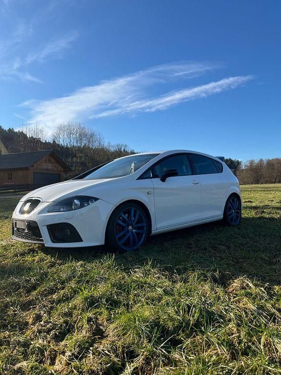Gebraucht Seat Leon CUPRA 241 PS (177 kW) 2007 Weiß Kleinwagen