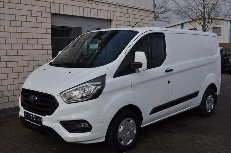 Gebraucht Ford Transit Custom Trend 131 PS (96 kW) 2022 Weiß Limousine