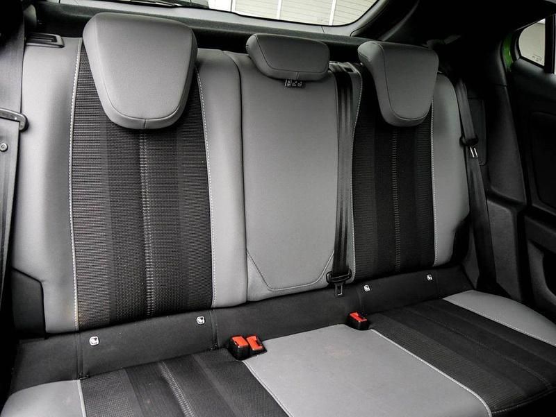 Gebraucht Opel Mokka-e Elegance 100 kW (136 PS) 2024 Andere farbe SUV