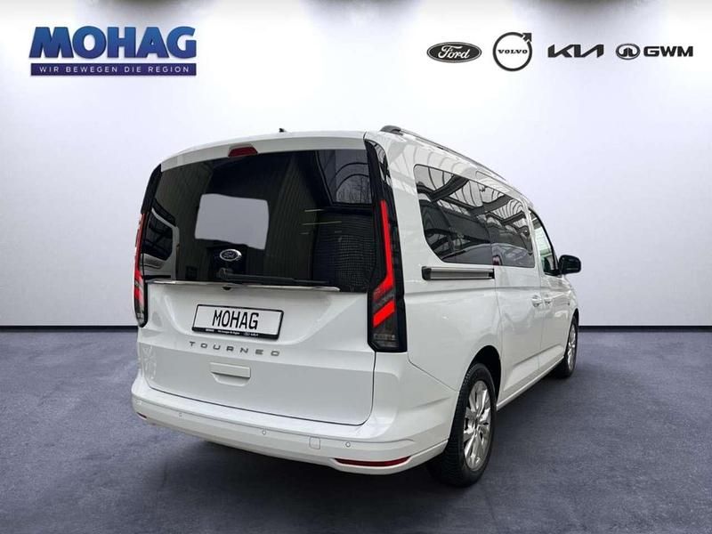 Gebraucht Ford Tourneo Titanium 122 PS (89 kW) 2022 Frozen white Van / Kleinbus