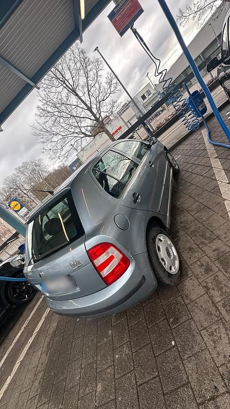 Gebraucht Skoda Fabia 85 PS (62 kW) 2005 Grau Limousine