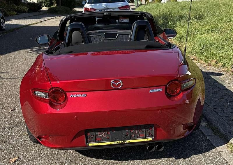 Gebraucht Mazda MX5 Sports-Line 160 PS (117 kW) 2018 Rot Cabrio