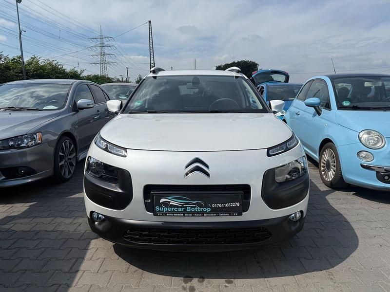 Weiß Gebraucht 2016 Citroën C4 Cactus Rip Curl Kleinwagen | 8.900 € (Fairer Preis) - Bild 1/4