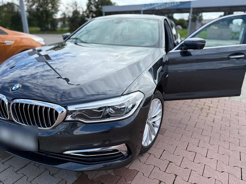 Gebraucht BMW 520 190 PS (139 kW) 2018 Schwarz Kombi