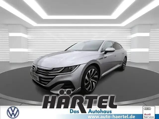 Pyritsilber (silver), metallic Gebraucht 2022 VW Arteon R-line Kombi | 27.900 € (Fairer Preis) - Bild 1/4