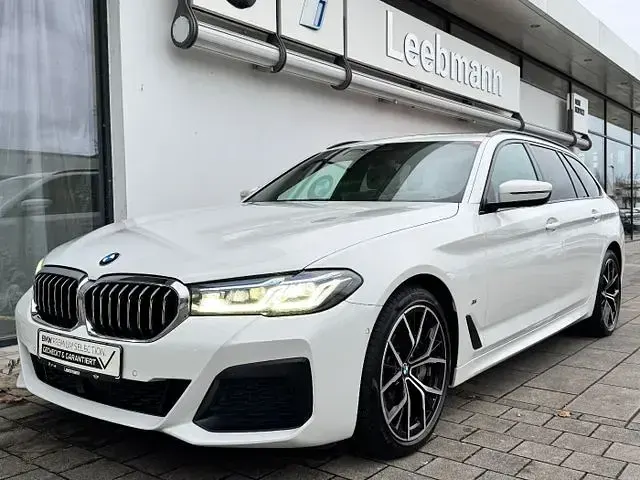 Gebraucht BMW 540 M Sport 340 PS (250 kW) 2022 Weiß Limousine