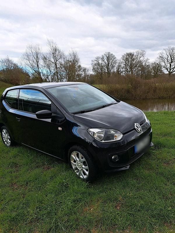Używany VW up! 60 KM (44 kW) 2013 Czarny Hatchback