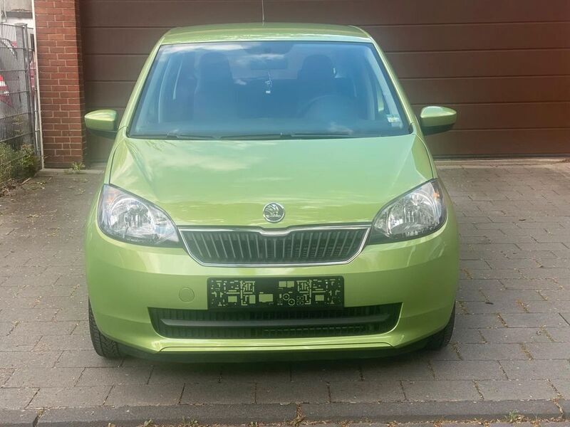 Grün Gebraucht 2014 Skoda Citigo Ambition Kleinwagen | 6.799 € (Guter Preis) - Bild 1/4