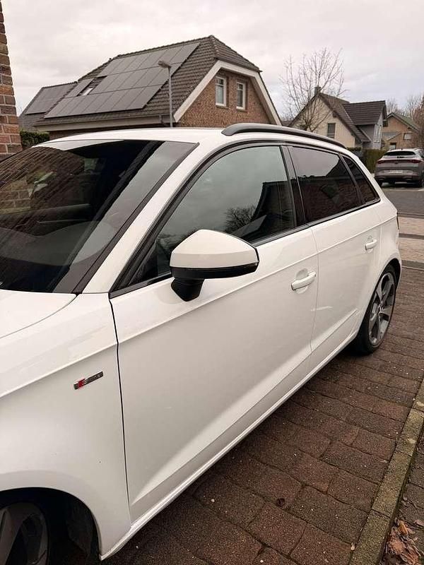 Gebraucht Audi A3 S-Line 150 PS (110 kW) 2019 Weiß Limousine