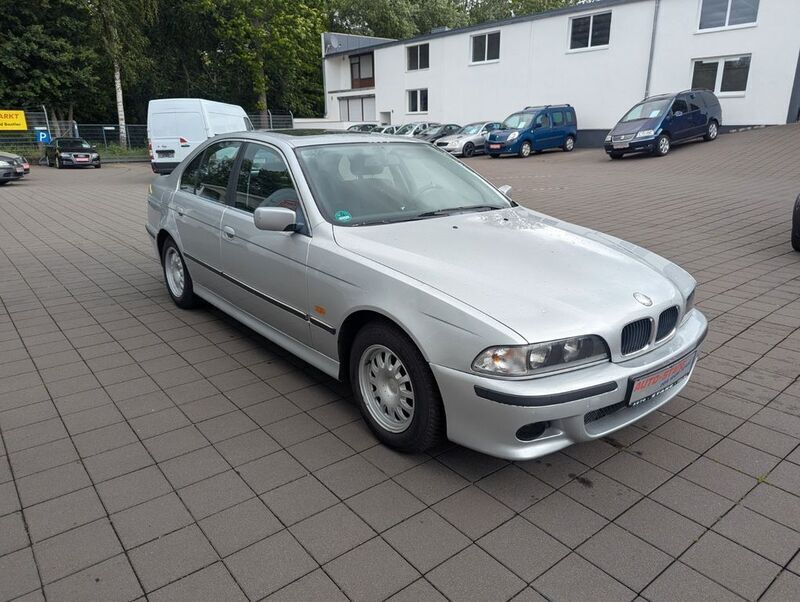 Gebraucht BMW 520 150 PS (110 kW) 2000 Silber Limousine
