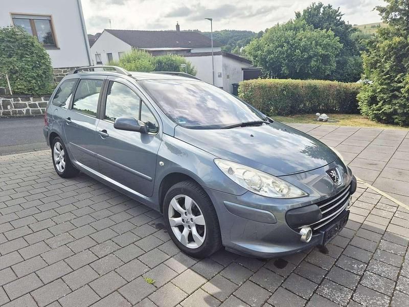 Grau Gebraucht 2006 Peugeot 307 Filou Kombi | 3.450 € (Etwas zu teuer) - Bild 1/4