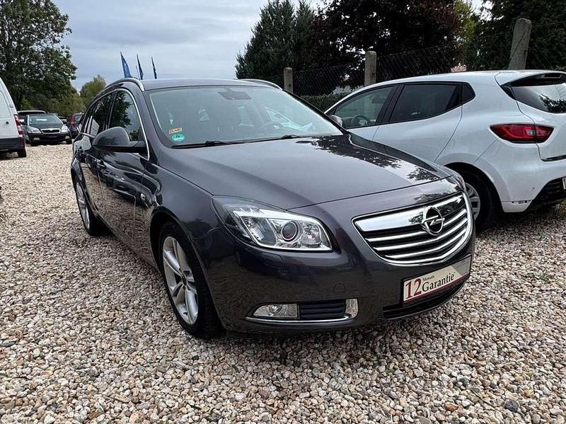 Grau Gebraucht 2009 Opel Insignia Kombi | 6.499 € (Etwas zu teuer) - Bild 1/4