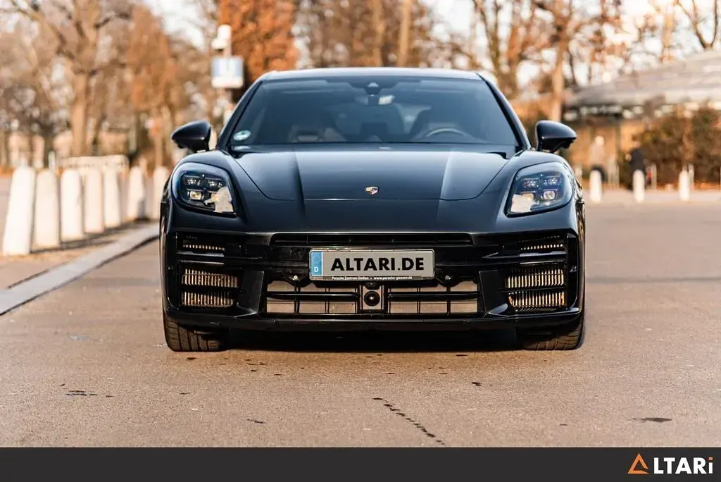 Gebraucht Porsche Panamera 4 E-Hybrid 470 PS (345 kW) 2024 Grau Kleinwagen
