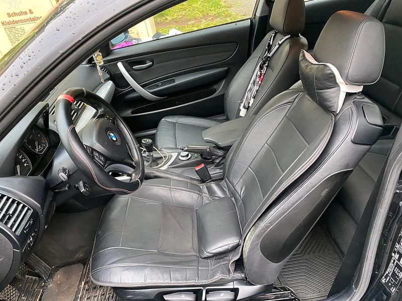 Schwarz Gebraucht 2007 BMW 118 M Sport Kleinwagen | 2.300 € (Superpreis) - Bild 1/4