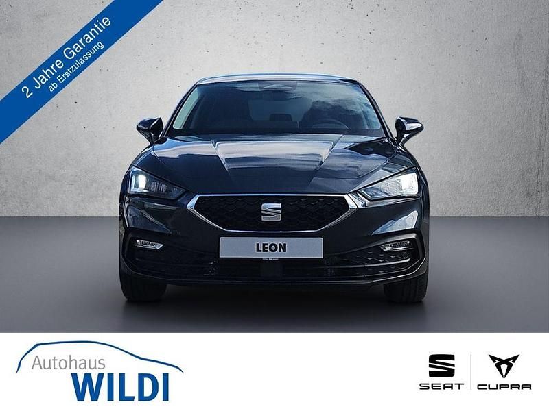 Usata Seat Leon 150 CV (110 kW) 2026 Grigio Berlina