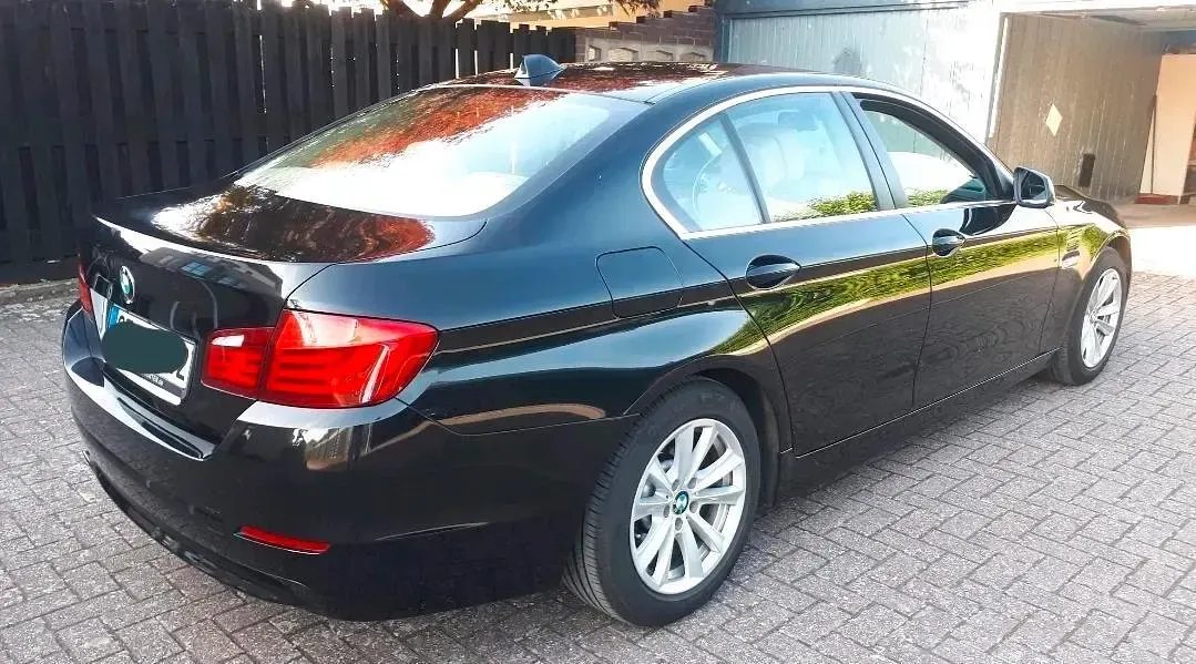 Gebraucht BMW 523 204 PS (150 kW) 2011 Schwarz Limousine
