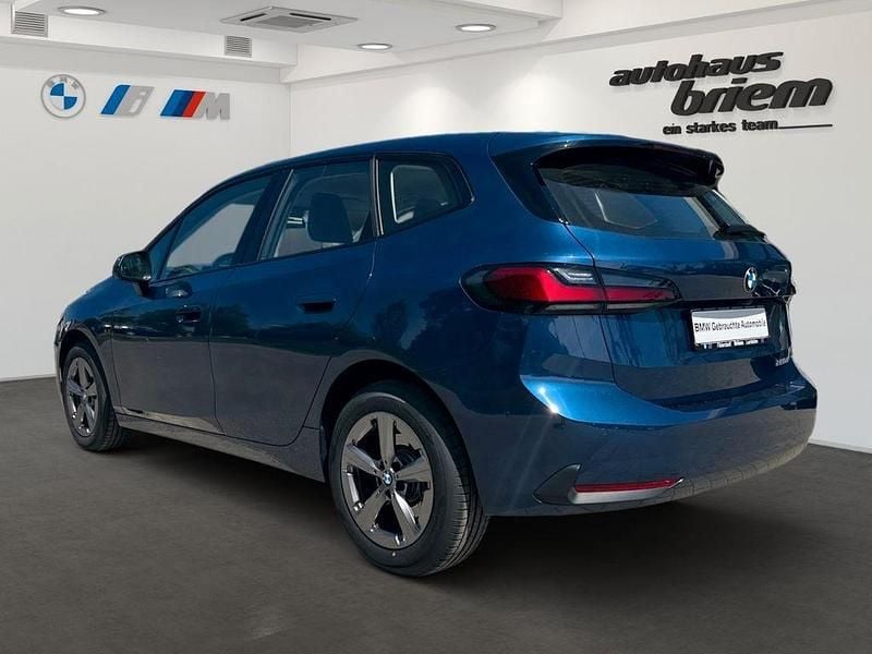 Gebraucht BMW 220 163 PS (119 kW) 2025 Blau Kombi