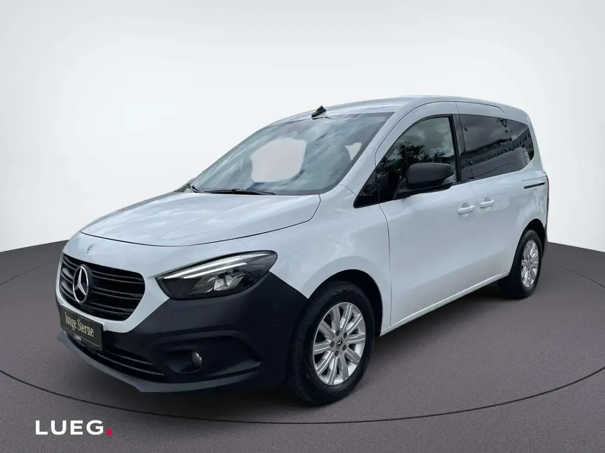 Gebraucht Mercedes Citan 112 116 PS (85 kW) 2023 Arktikweiß Van / Kleinbus