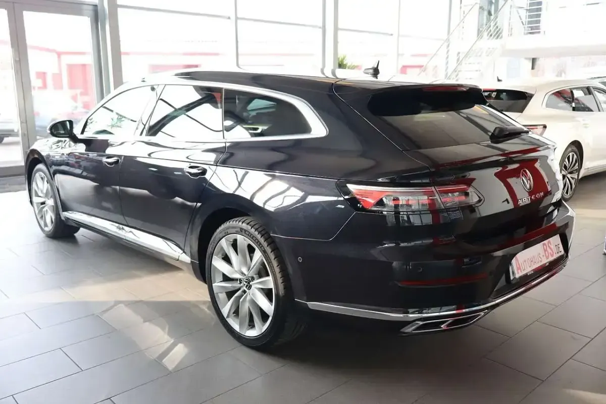 Gebraucht VW Arteon R-line 218 PS (160 kW) 2022 Deep black perleffekt Kombi