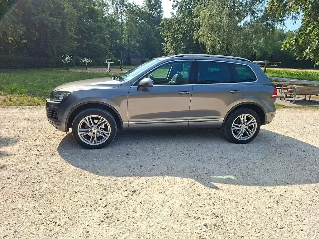 Gebraucht VW Touareg Exclusive 245 PS (180 kW) 2012 Grau SUV