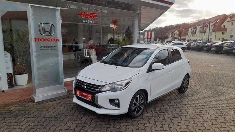 Weiß Gebraucht 2021 Mitsubishi Space Star Edition+ Limousine | 11.795 € (Guter Preis) - Bild 1/4