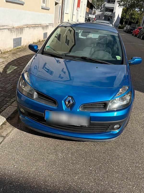 Blau Gebraucht 2006 Renault Clio II Kleinwagen | 2.800 € (Fairer Preis) - Bild 1/4