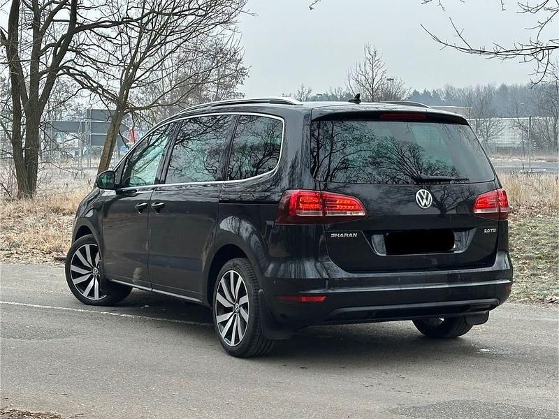 Gebraucht VW Sharan Highline 184 PS (135 kW) 2015 Schwarz Van / Kleinbus