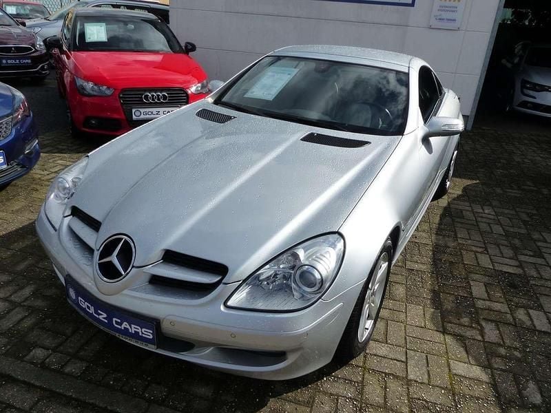 Second-hand Mercedes SLK200 163 CP (119 kW) 2006 Argintiu Cabrio