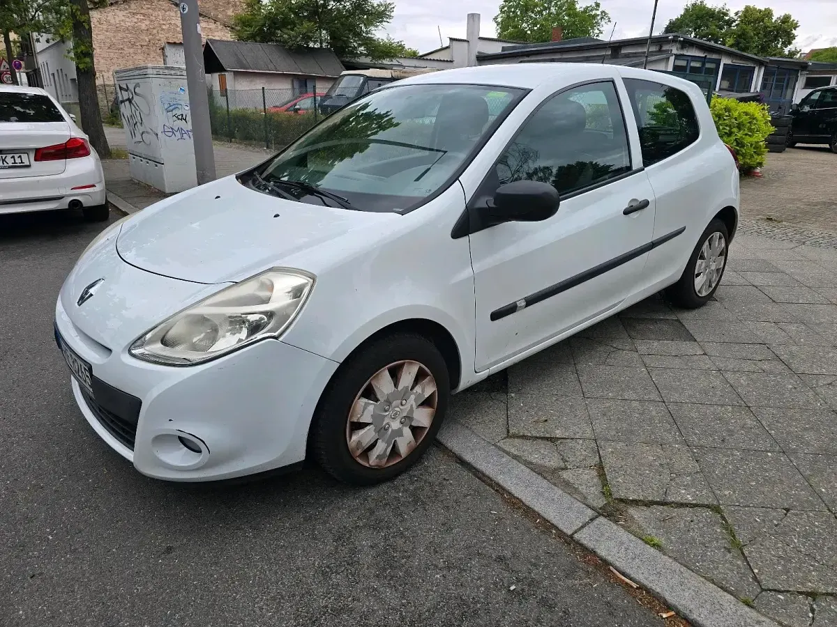 Gebraucht Renault Clio 75 PS (55 kW) 2011 Weiß Kleinwagen